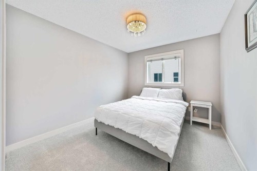 109 Seagreen Link, Chestermere, AB - Indoor Photo Showing Bedroom