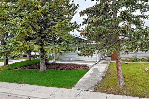 6203 Dalmarnock Green Nw, Calgary, AB - Outdoor