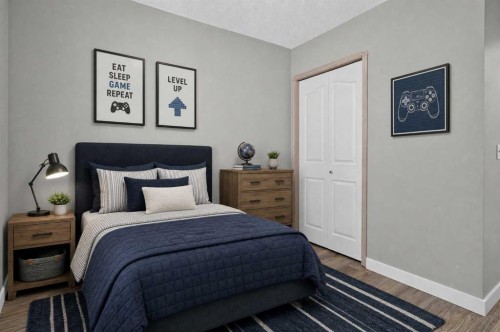 940 Coventry Drive Ne, Calgary, AB - Indoor Photo Showing Bedroom