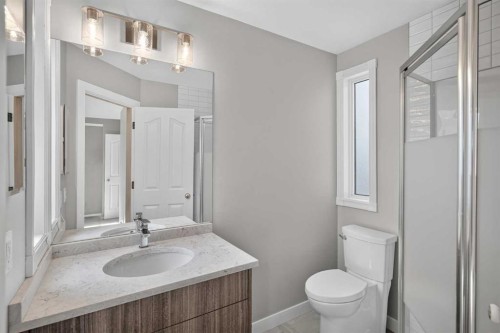 940 Coventry Drive Ne, Calgary, AB - Indoor Photo Showing Bathroom