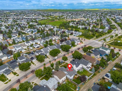940 Coventry Drive Ne, Calgary, AB - Outdoor With View