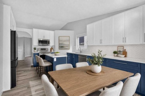 940 Coventry Drive Ne, Calgary, AB - Indoor
