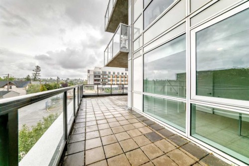 323-88 9 Street Ne, Calgary, AB - Outdoor With Exterior