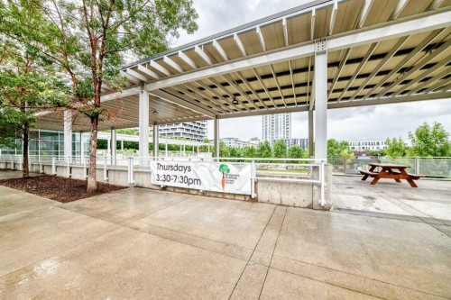 323-88 9 Street Ne, Calgary, AB - Outdoor With Deck Patio Veranda