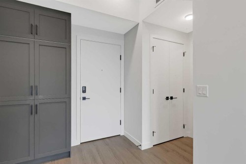 623-3932 University Avenue Nw, Calgary, AB - Indoor Photo Showing Other Room