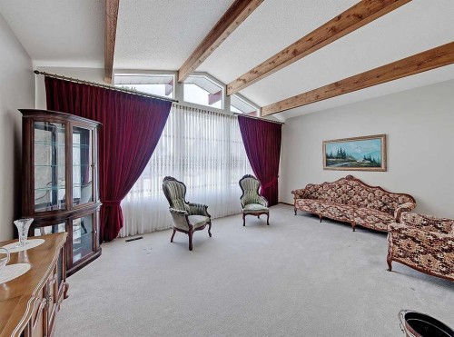 9556 Oakland Way Sw, Calgary, AB - Indoor