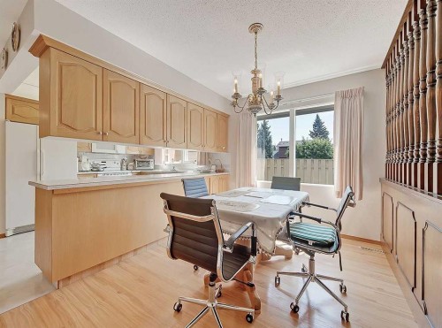 9556 Oakland Way Sw, Calgary, AB - Indoor