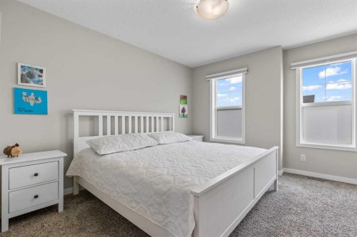 111 Hillcrest Close Sw, Airdrie, AB - Indoor Photo Showing Bedroom