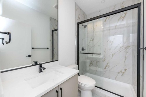 503 Rivercrest View, Cochrane, AB - Indoor Photo Showing Bathroom