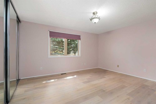 13-803 Varsity Estates Drive Nw, Calgary, AB - Indoor Photo Showing Other Room