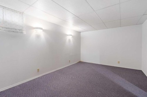 13-803 Varsity Estates Drive Nw, Calgary, AB - Indoor Photo Showing Other Room
