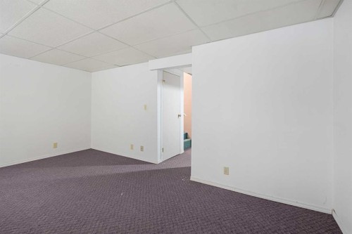 13-803 Varsity Estates Drive Nw, Calgary, AB - Indoor Photo Showing Other Room