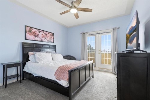 101 Sierra Morena Landing Sw, Calgary, AB - Indoor Photo Showing Bedroom