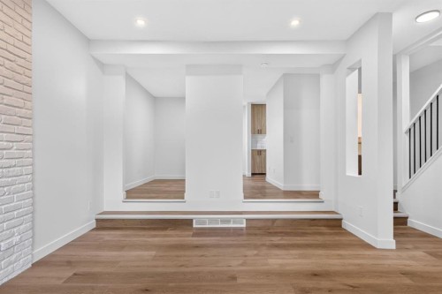 905-5340 17 Avenue Sw, Calgary, AB - Indoor Photo Showing Other Room