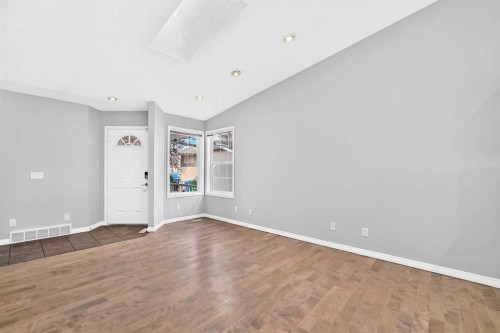 337 Harvest Lake Green Ne, Calgary, AB - Indoor Photo Showing Other Room