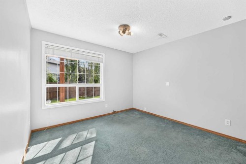 337 Harvest Lake Green Ne, Calgary, AB - Indoor Photo Showing Other Room