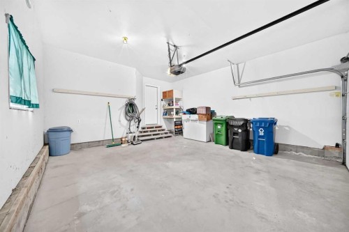 337 Harvest Lake Green Ne, Calgary, AB - Indoor Photo Showing Garage