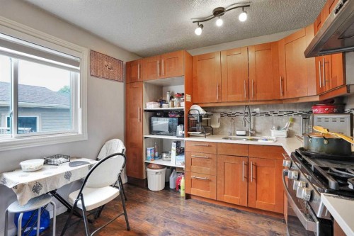 6515 Martingrove Drive Ne, Calgary, AB - Indoor Photo Showing Kitchen