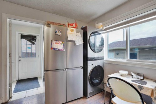 6515 Martingrove Drive Ne, Calgary, AB - Indoor Photo Showing Laundry Room