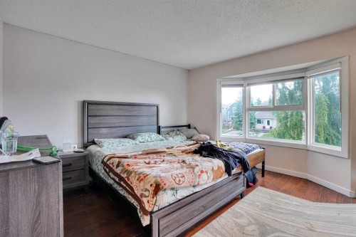 6515 Martingrove Drive Ne, Calgary, AB - Indoor Photo Showing Bedroom