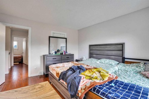 6515 Martingrove Drive Ne, Calgary, AB - Indoor Photo Showing Bedroom
