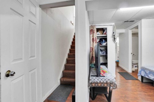 6515 Martingrove Drive Ne, Calgary, AB - Indoor Photo Showing Other Room