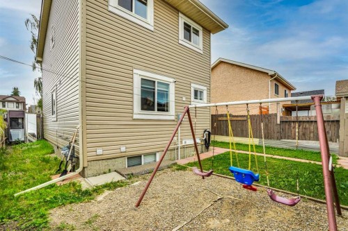 6515 Martingrove Drive Ne, Calgary, AB - Outdoor