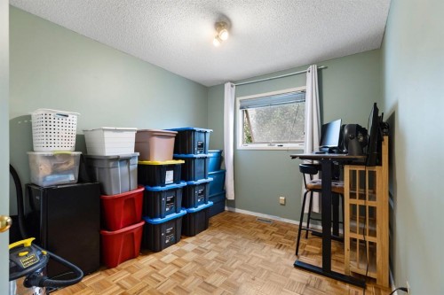 176 Riverbend Drive Se, Calgary, AB - Indoor