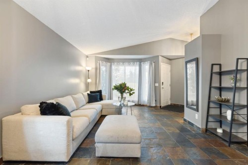 176 Riverbend Drive Se, Calgary, AB - Indoor
