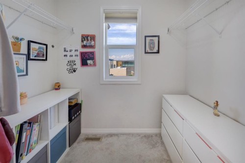 673 Hillcrest Road Sw, Airdrie, AB - Indoor