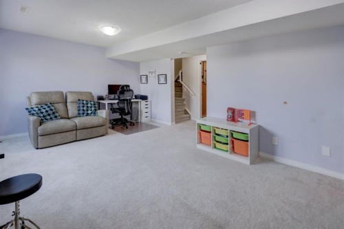 673 Hillcrest Road Sw, Airdrie, AB - Indoor