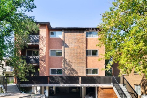4-930 Royal Avenue SW Calgary, AB T2T 0L5