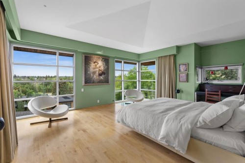 2320 Juniper Road Nw, Calgary, AB - Indoor Photo Showing Bedroom