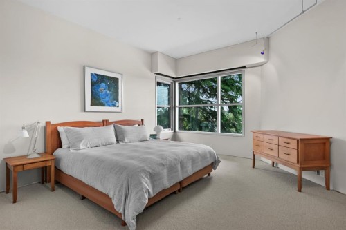 2320 Juniper Road Nw, Calgary, AB - Indoor Photo Showing Bedroom