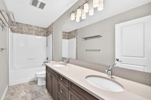 143 Stonemere Green, Chestermere, AB - Indoor Photo Showing Bathroom