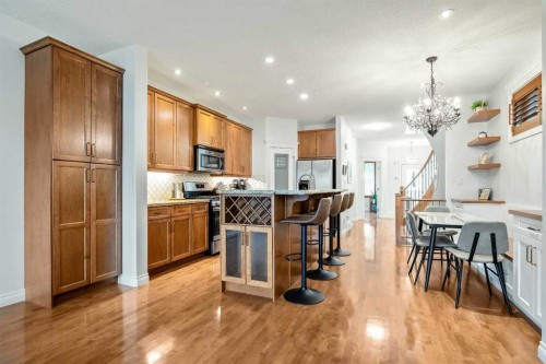 522 22 Avenue Ne, Calgary, AB - Indoor