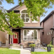 522 22 Avenue NE Calgary, AB T2E 3W6
