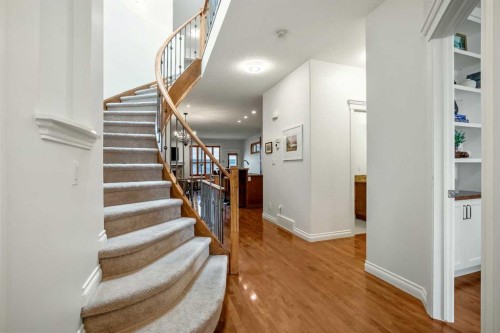 522 22 Avenue Ne, Calgary, AB - Indoor Photo Showing Other Room