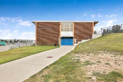 522 22 Avenue Ne, Calgary, AB - Outdoor