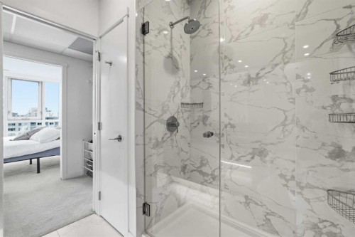 628-88 9 Street Ne, Calgary, AB - Indoor Photo Showing Bathroom