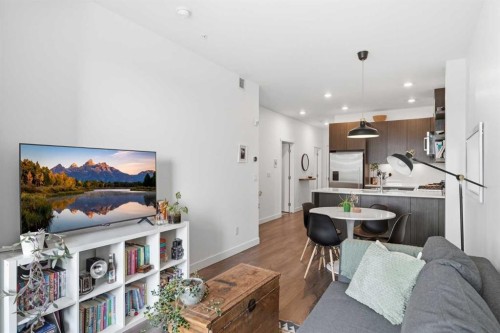 628-88 9 Street Ne, Calgary, AB - Indoor