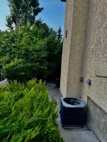 151 Riverside Mews Se, Calgary, AB - Outdoor