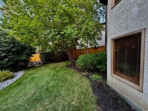 151 Riverside Mews Se, Calgary, AB - Outdoor