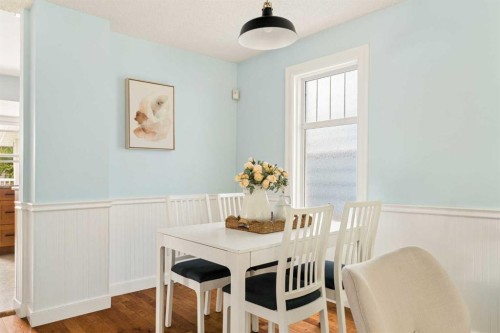 813 3 Avenue Nw, Calgary, AB - Indoor Photo Showing Dining Room