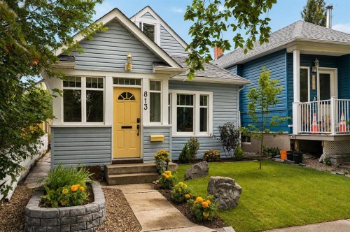 813 3 Avenue Nw, Calgary, AB - Outdoor With Facade