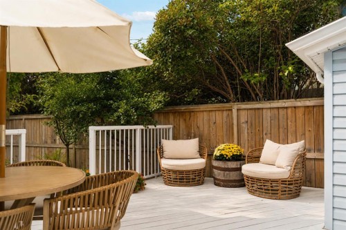 813 3 Avenue Nw, Calgary, AB - Outdoor With Deck Patio Veranda With Exterior