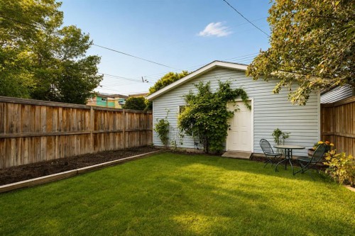813 3 Avenue Nw, Calgary, AB - Outdoor
