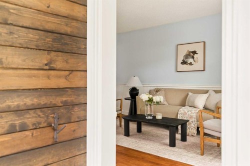 813 3 Avenue Nw, Calgary, AB - Indoor