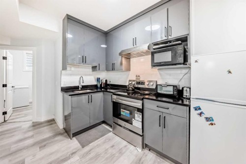 330 Ambleton Drive Nw, Calgary, AB - Indoor Photo Showing Kitchen
