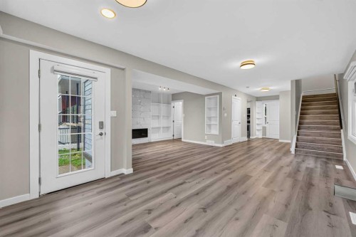 1608 3 Street Nw, Calgary, AB - Indoor Photo Showing Other Room